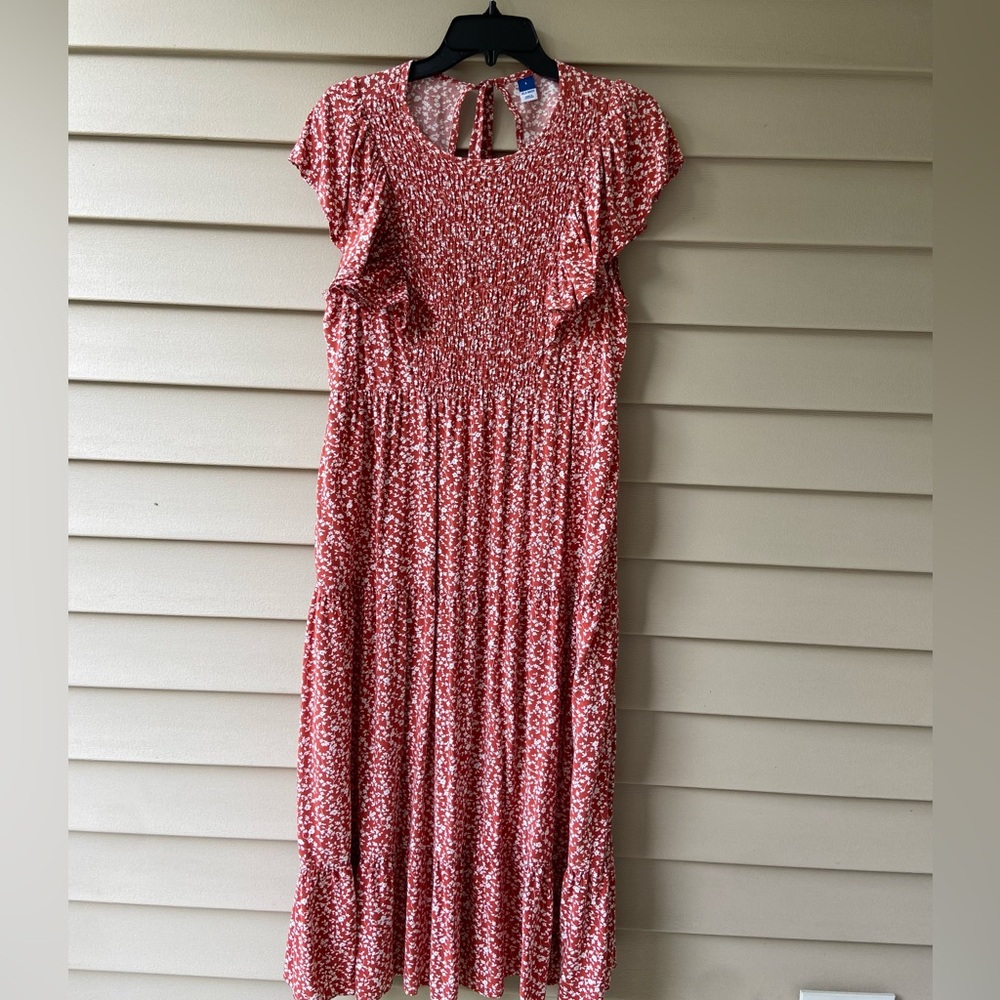 VGUC Old Navy Sz-L(M) Red & White Floral Layers, Ruffled Sleeves, Gathered Chest - Picture 6 of 16